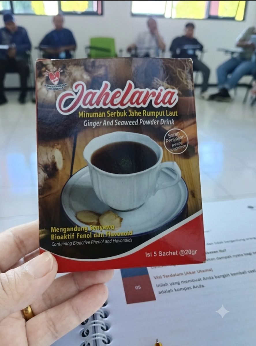 Jahelaria (minuman serbuk jahe rumput laut)