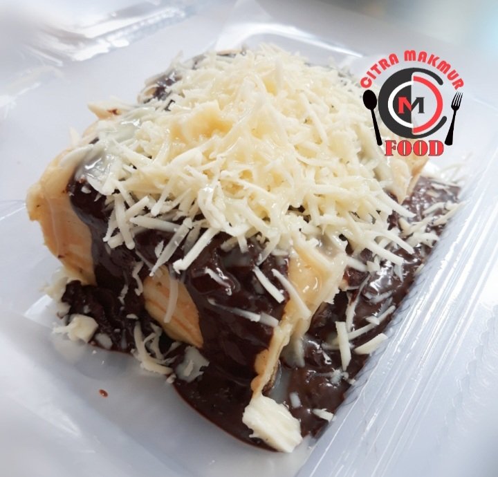 Pancong  Lumer  choco crunchy keju
